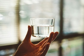 Wasser ist Leben, Wissenswertes von der Osteopathin Martina Merländer.